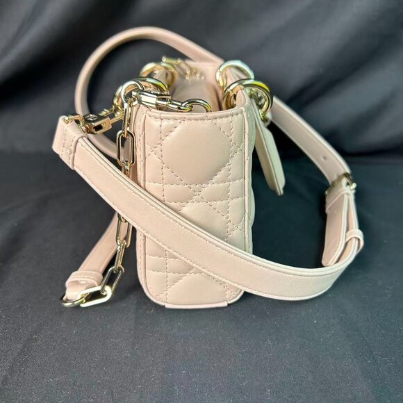 Dior Lady D-Joy Bag – Cream Lambskin with Gold Hardware - Picture 4 of 16